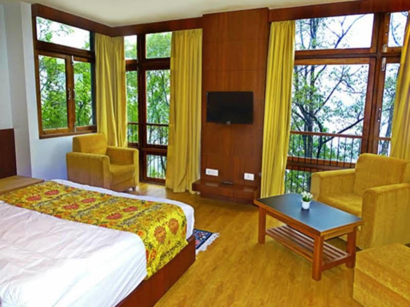 The Golden Crest Hotel Гангток Екстериор снимка