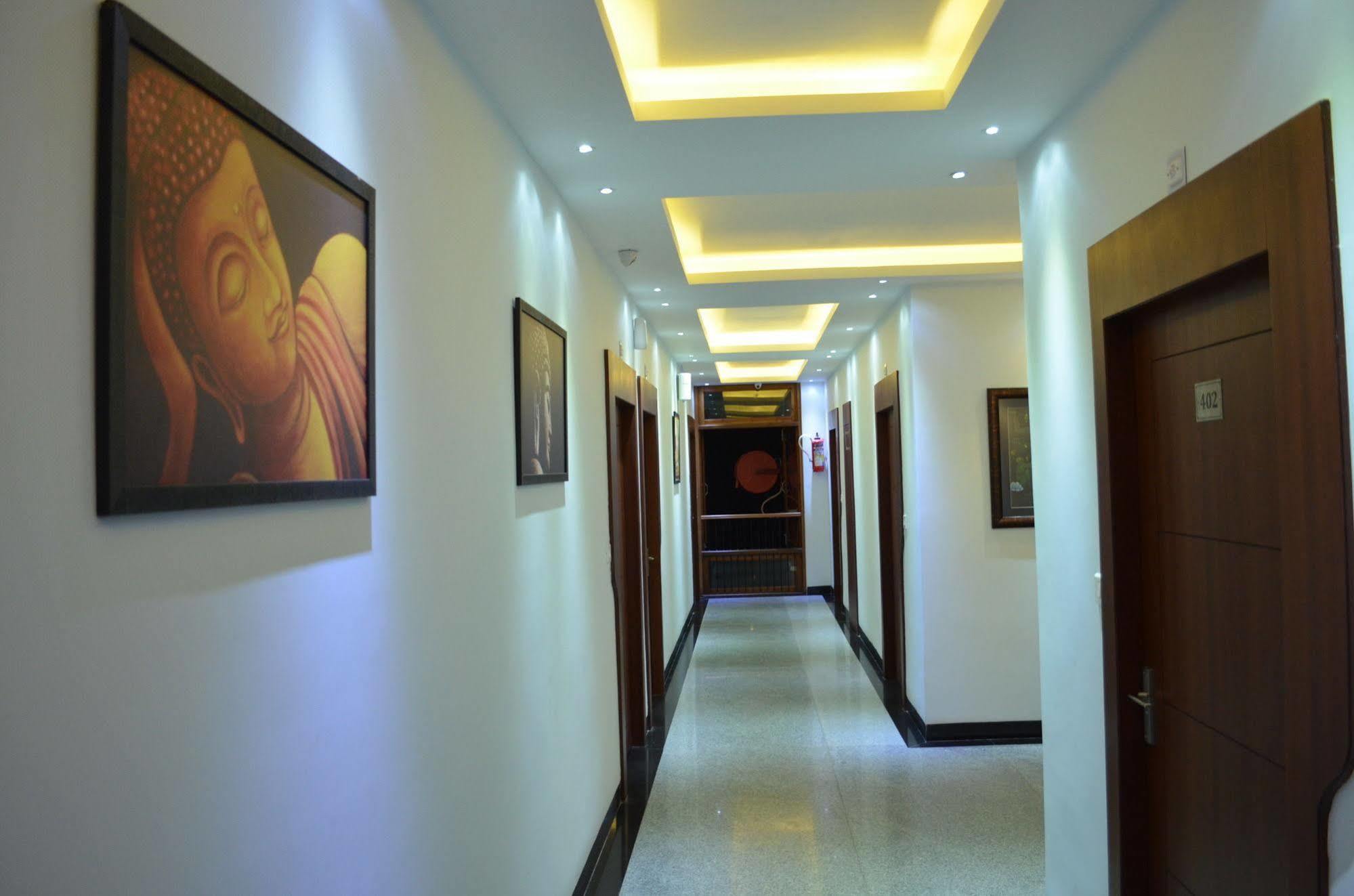 The Golden Crest Hotel Гангток Екстериор снимка
